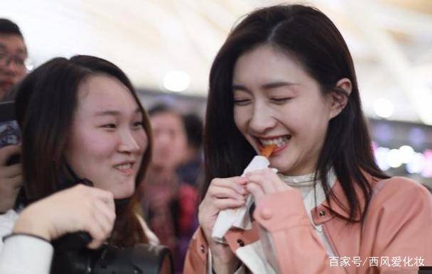 原创江疏影出道前照片被扒,反差大到不敢认,换个发型好像换张脸