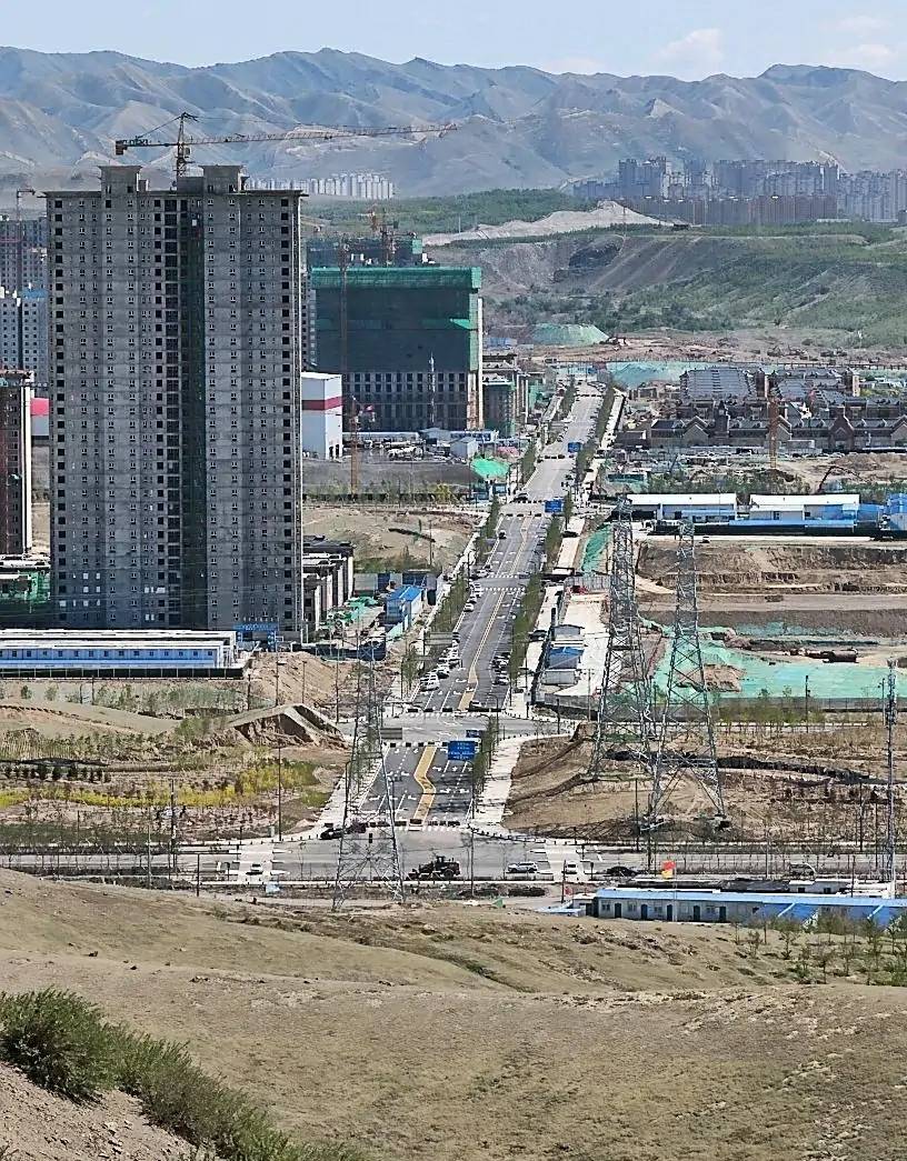 乌鲁木齐最火热新区河马泉新区想要腾飞还得修三条道路