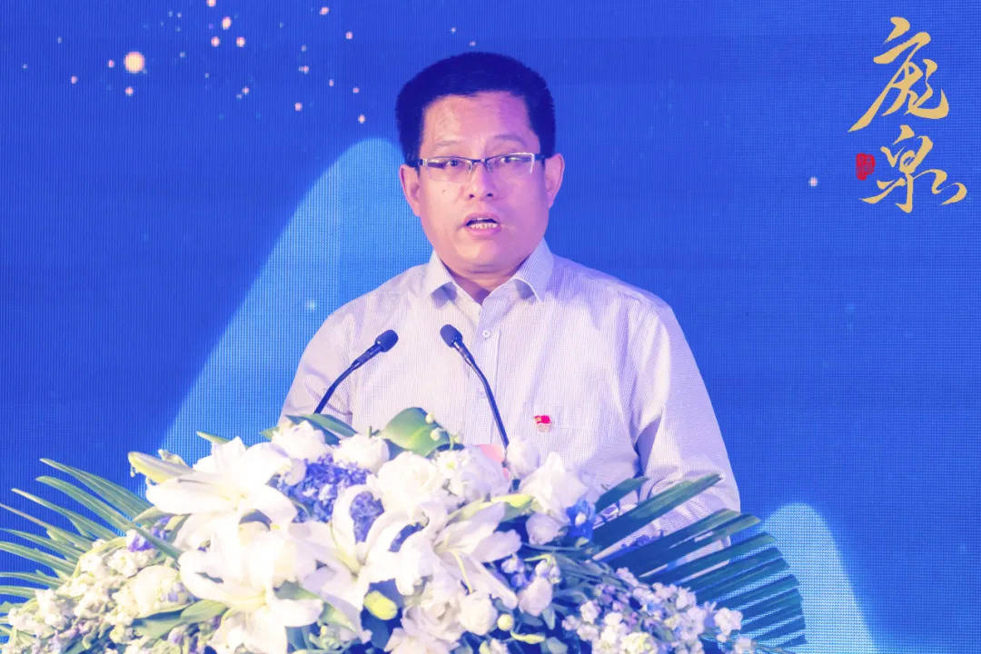 李佃忠交城县委宣传部部长李佃忠透露,在吕梁清香型白酒产业发展