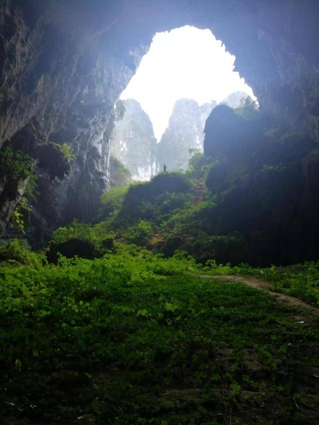 广西上林县大龙湖溶洞