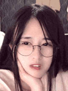 搞笑gif:妹子这表情真是到位啊,不去当演员亏了啊