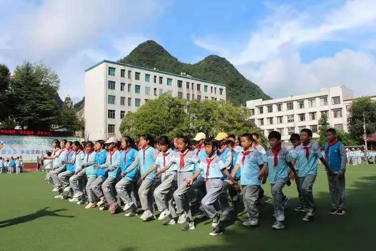 校园文化建设丨兰韵芬芳——六盘水市钟山区第一小学校歌创作侧记