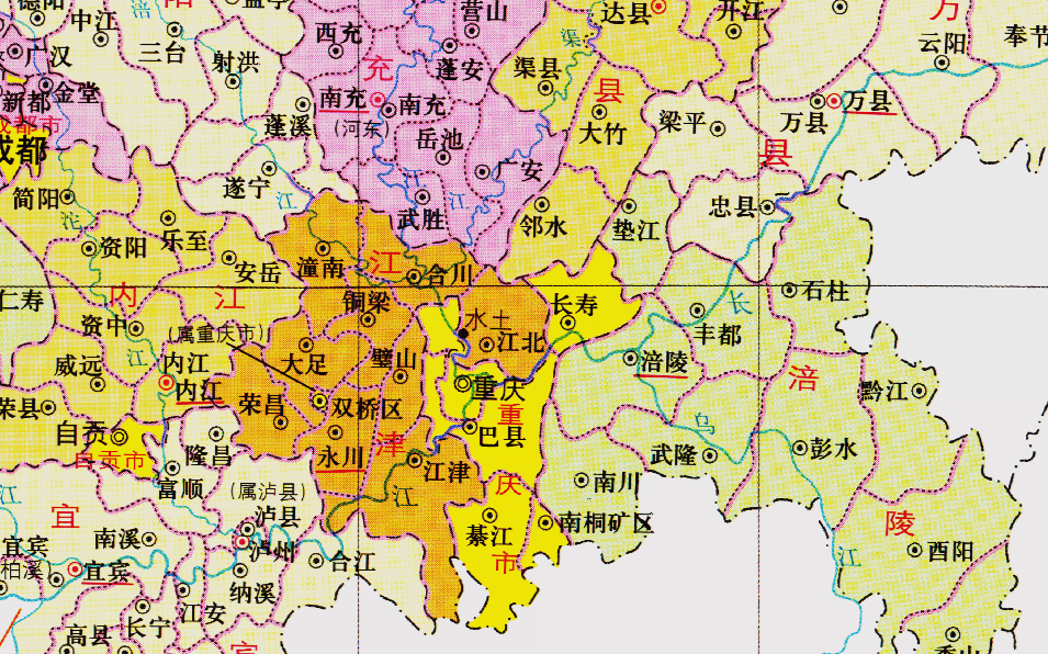 重庆的地理位置非常好,连接了川,黔,鄂,湘等几个地区,同时位于长江的