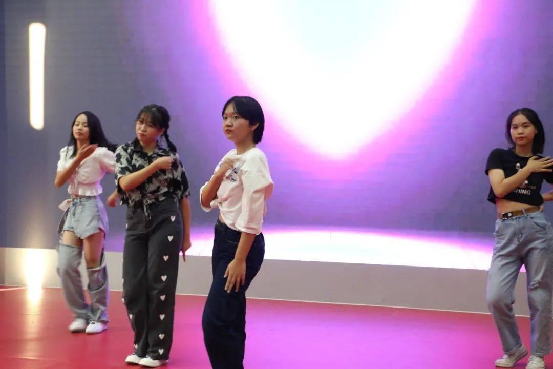 show出精彩|高一新生才艺表演来咯