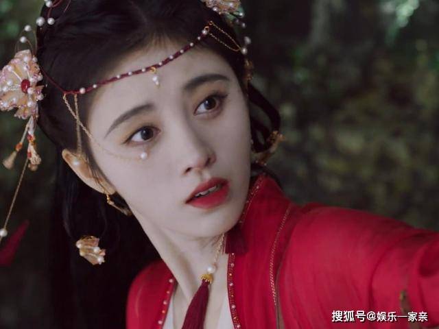 《嘉南传》改编自吱吱小说《慕南枝》,讲述了嘉南郡主姜保宁与禁军