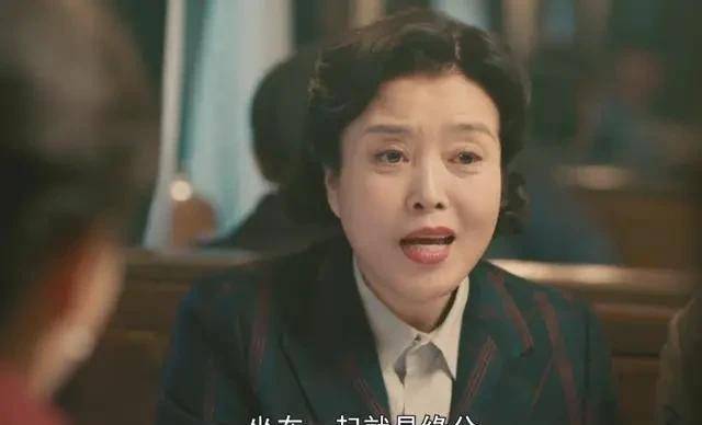《霞光》背后的演员关系网,除了闺蜜一起演戏,还有和