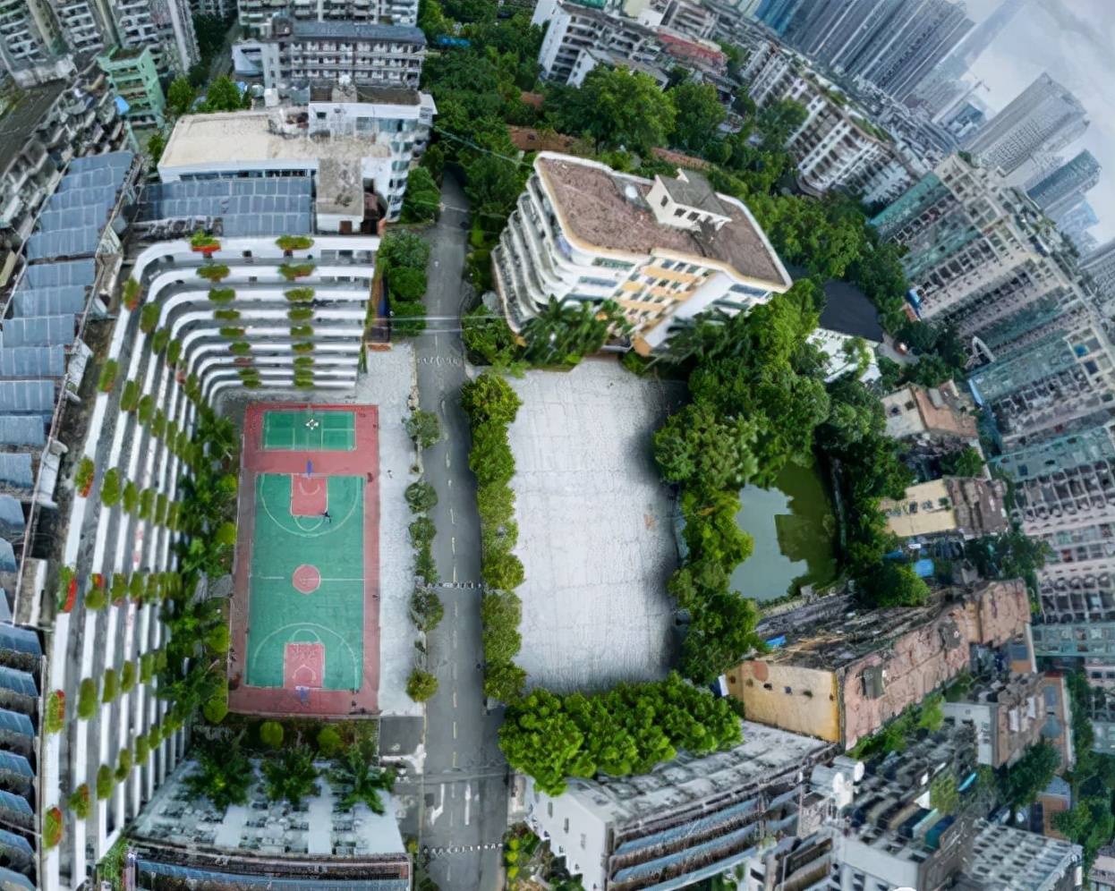 校园环境: 广州城市职业学院广州,现有5个校区.