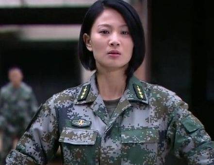 虽然说侯梦莎的知名度,不如那些一线女明星,但是侯梦莎却是一个不折
