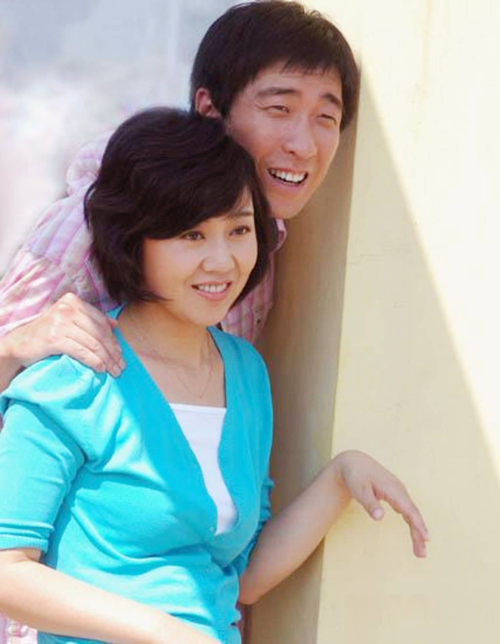 闫妮离婚17年:与前夫是朋友,给前公婆当女儿_邹伟