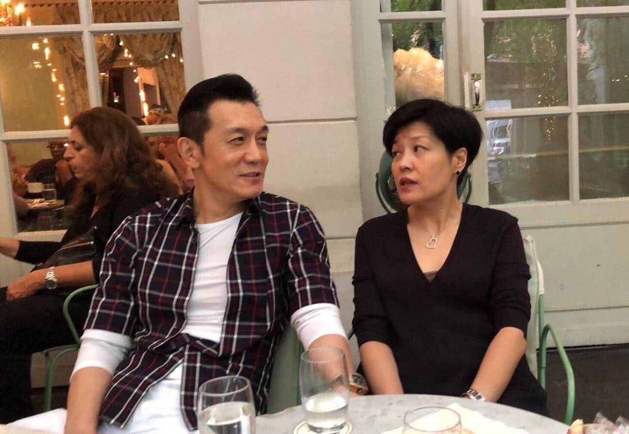 哈文丈夫李咏病逝后我依然是李家的儿媳妇