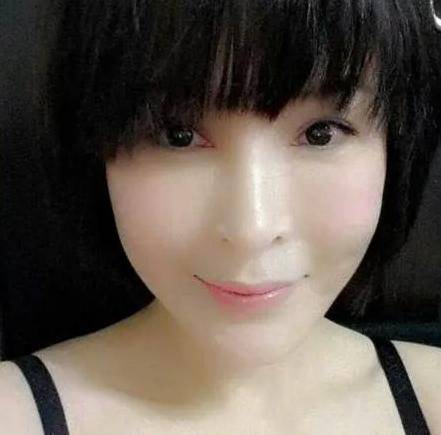 女星唐德惠出家,在家人见证下削发为尼,年轻时曾有过一段婚姻?