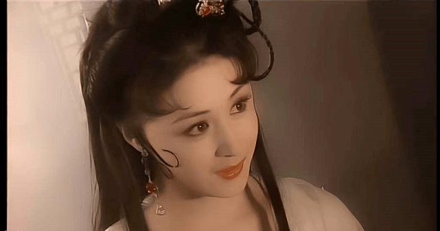 原创于月仙当年有多美?被称是中戏"月亮仙子",古装扮相风情万种