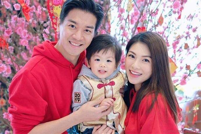 tvb知名小生老婆顺利诞下二胎,自曝已买六位数