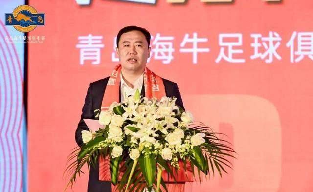 乔伟光是真的喜欢足球,特别是青岛足球,他曾说:"足球最能体现我们这