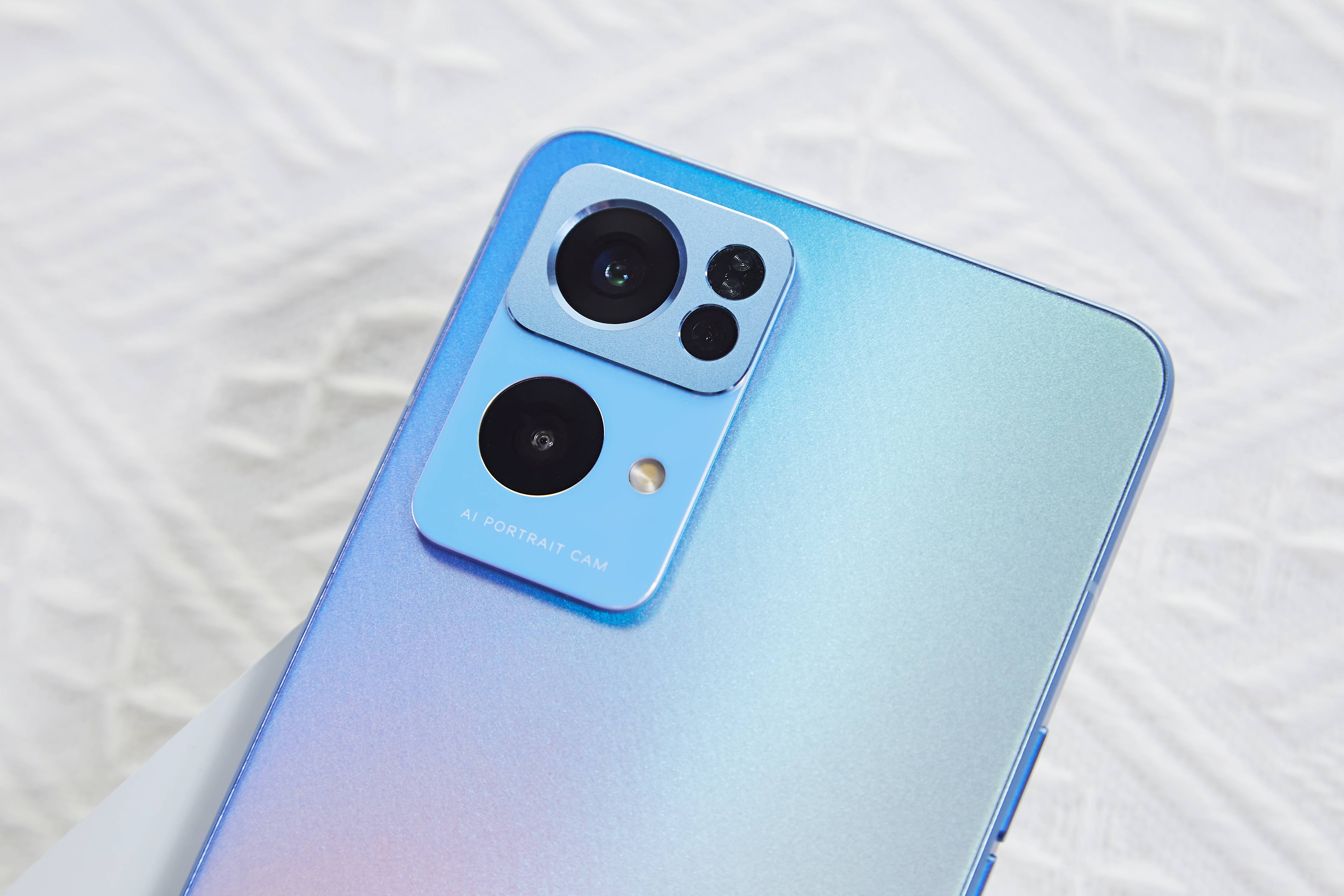 opporeno7体验猫眼镜头光刻工艺这就是我要的高颜值手机