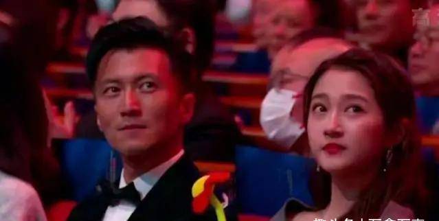 关晓彤谢霆锋16年后再度同框_女装_香港地区_因为