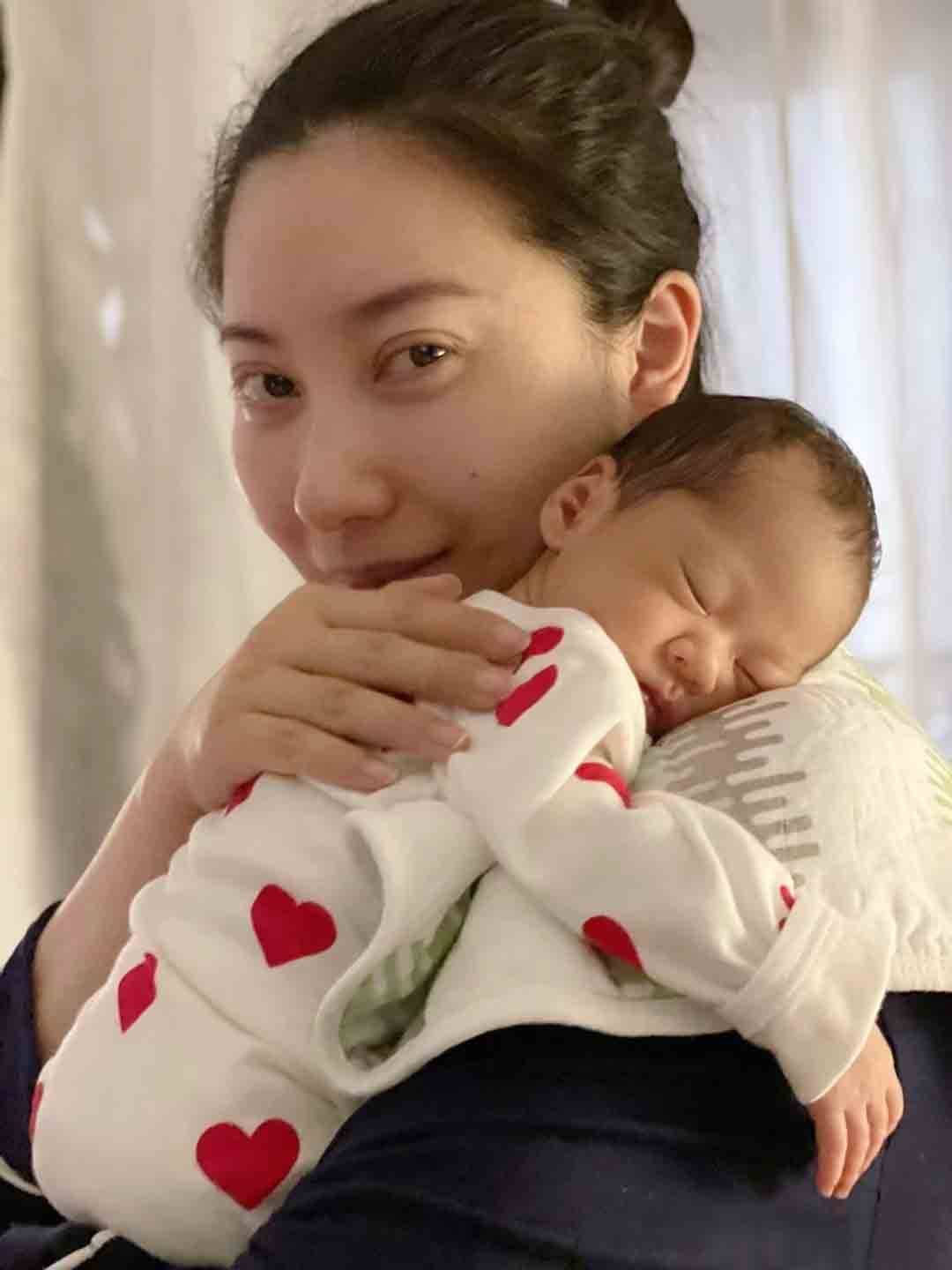 殷旭与三胎宝宝"如意"章子怡夫妇与两个女儿李涿生也更心疼儿媳,年逾7