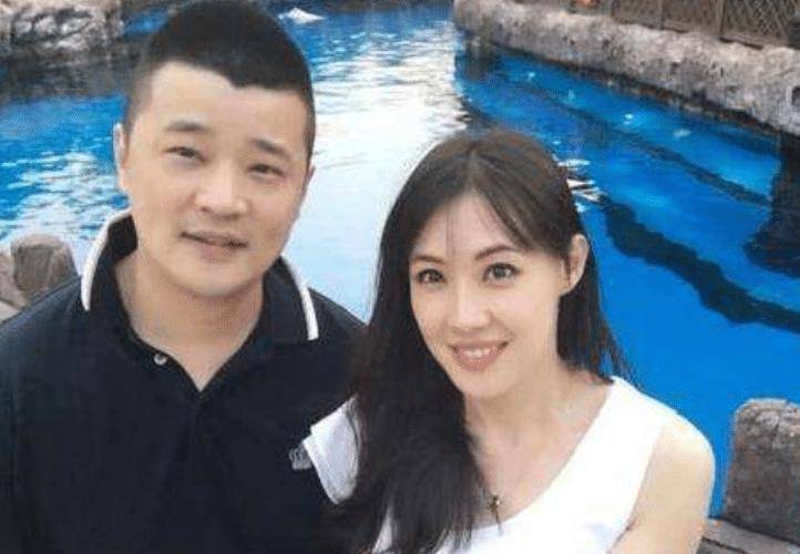 39岁女星终于带俩女儿移居内地,新家环境宜人_梁又琳_赵锦焘_工作