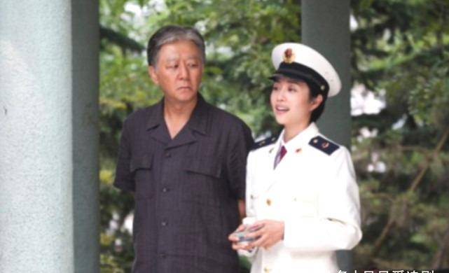 在电视连续剧《父母爱情》里张龄心扮演的是江德福的闺女江亚菲,虽然