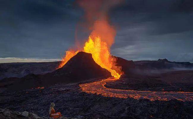 "千年一遇"汤加火山喷发,用艺术视角看"死亡"与"震撼"