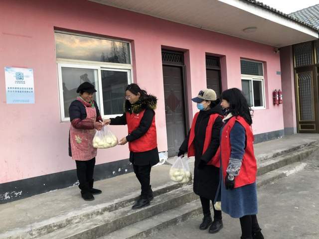 岁末年关送温暖 声声感谢颂党恩——金湖县前锋镇公益之花处处开_活动