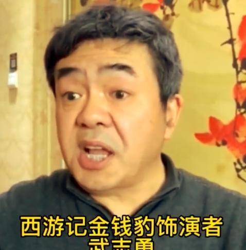 武志勇老师的头发已经渐白,脸上也有了皱纹,不过神采还是