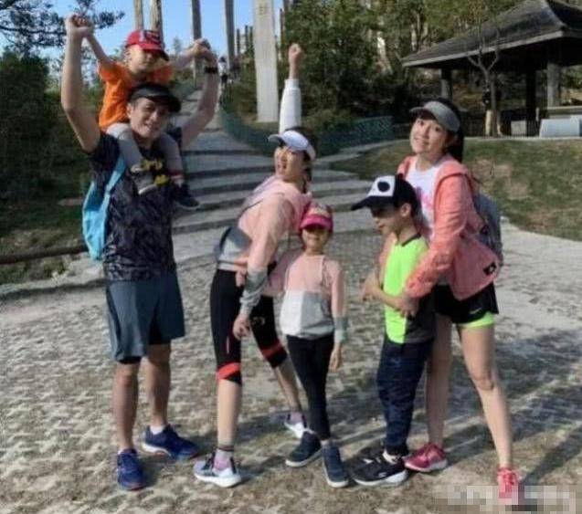 结婚之后的廖家仪不仅生活过得很幸福,而且还为丈夫