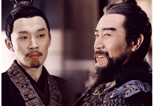 建安元年,曹操身边一位叫做戏志才的重要谋士去世了,曹操因此十分伤心