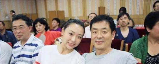 他们的女儿也很是优秀,32岁就已经成了公司的总裁.