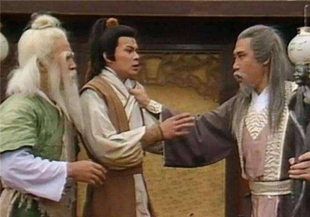 第二次是桃花岛大战,洪七公带着郭靖,欧阳锋带着欧阳克,都去桃花岛向
