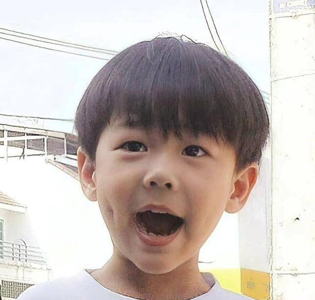 原创带你认识泰版花泽类宝藏男孩dew从小帅到大还是模特出身