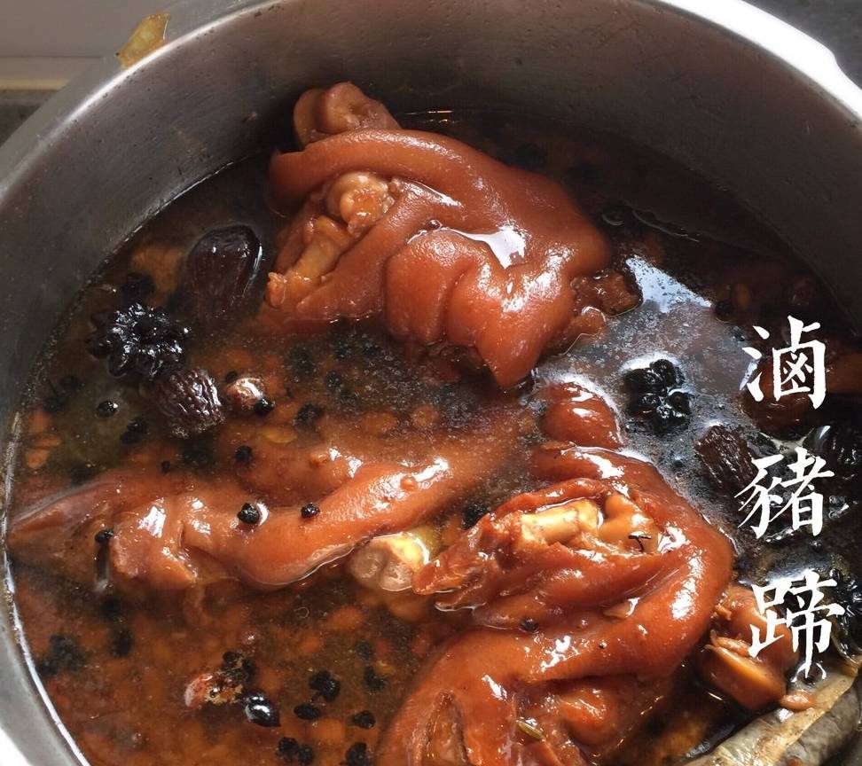 学习卤猪蹄5种香料要放对头香尾香连接猪蹄软烂香嫩没腥味