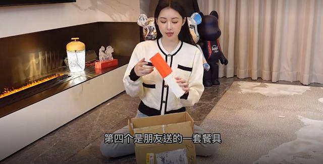 尽管外界嘲笑潘玮柏娶了一个不知名的网红妻子
