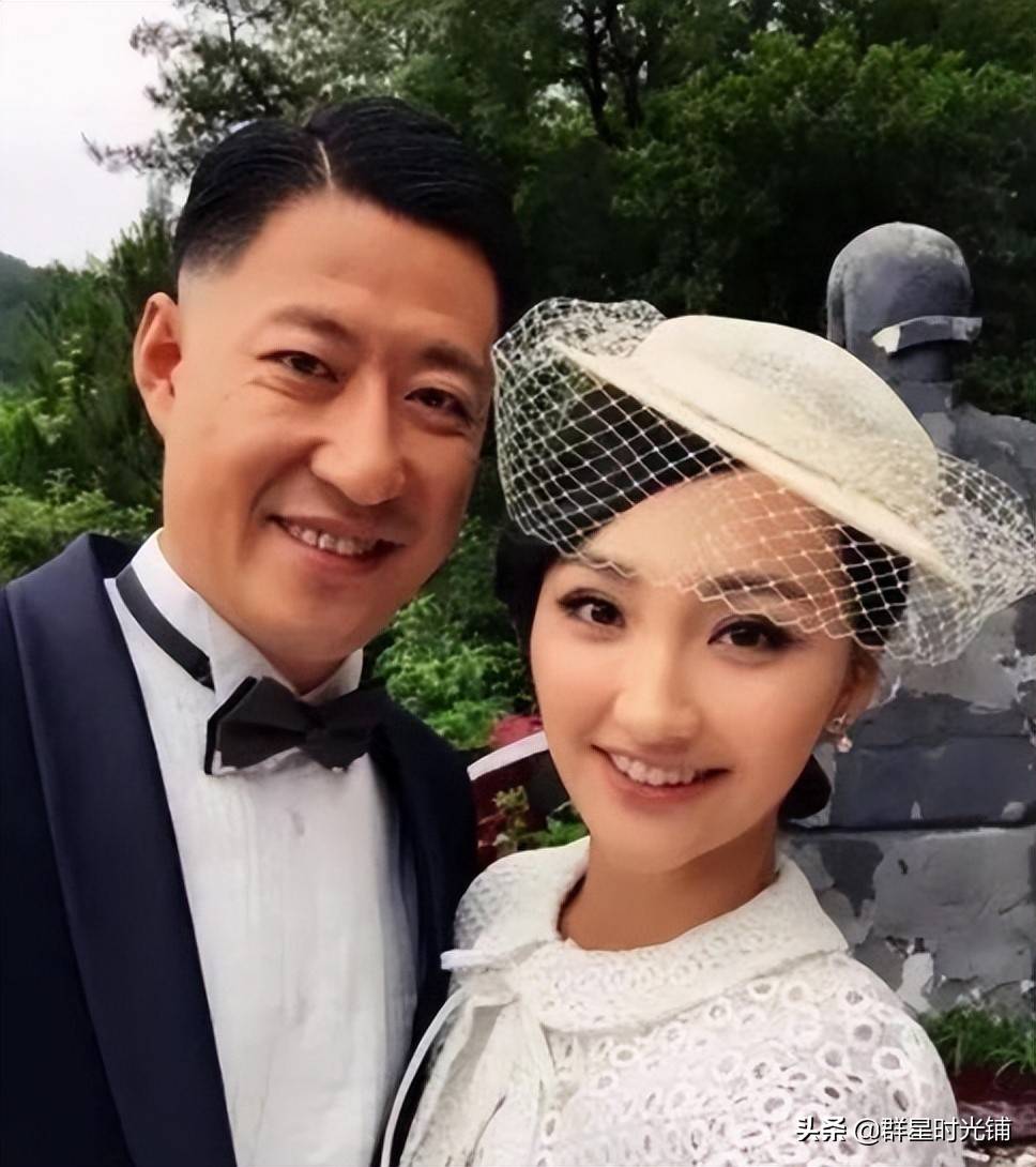 演员辛月:老公于震不是"家暴男",我是三个孩子的幸福妈妈_方柏霓_婚姻