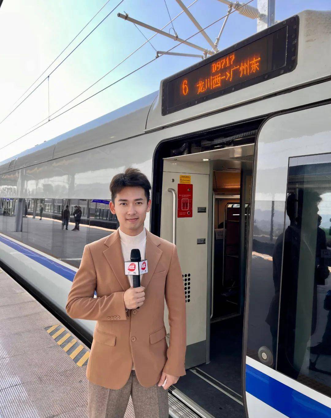 等我女努力跟您成为同事哈!对了,她今年3岁,我会鞭策她的!