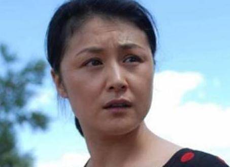 在那个年代,重男轻女的思想很严重,于月仙身为一