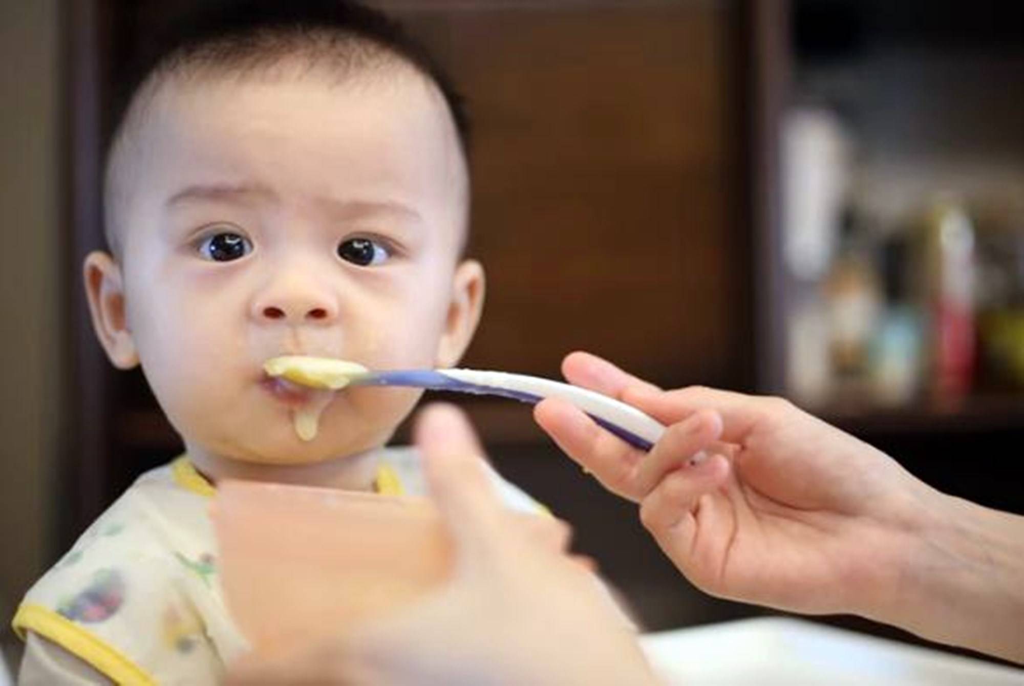 宝宝添加辅食有讲究,牢记＂十不吃＂,别等孩子厌食或生病才后悔