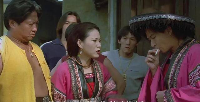 《阿金》:许鞍华致敬龙虎武师,杨紫琼从18米天桥跳下重伤_动作_电影