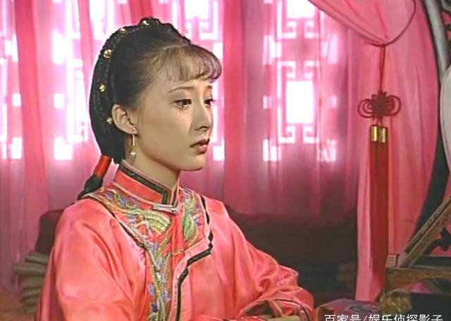 《康熙微服私访记》中徐露扮演方小雅,这梨花带雨,楚楚可人的模样真的