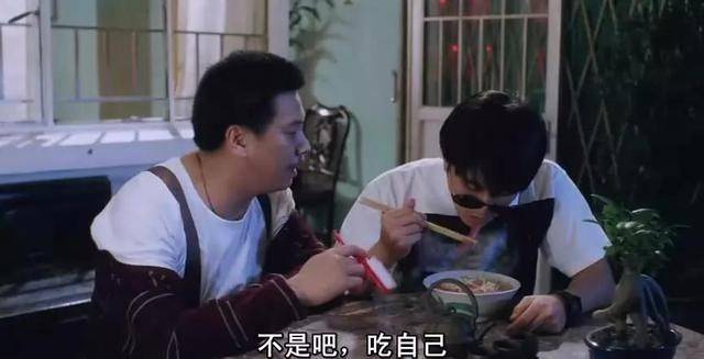 论明星吃相,我谁都不服,只服周星驰那别具一格的吃相