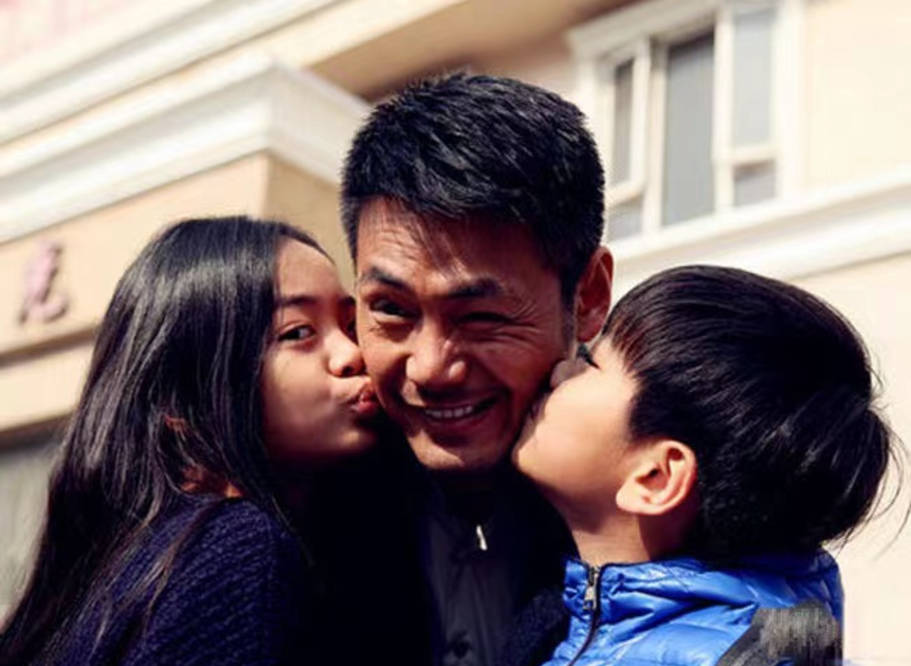 邵兵老婆张培为家庭放弃事业丈夫低谷时伴他左右不离不弃