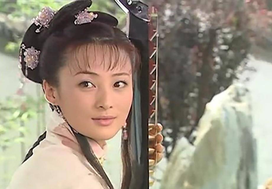 到了1998年,蒋勤勤终于成为琼瑶剧女主,在电视剧