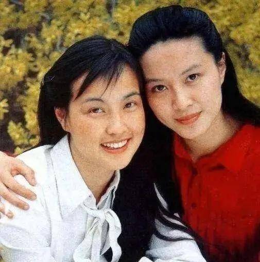 著名影星刘晓庆和大美女林青霞:大家更喜欢谁?_电影_成为了_美人