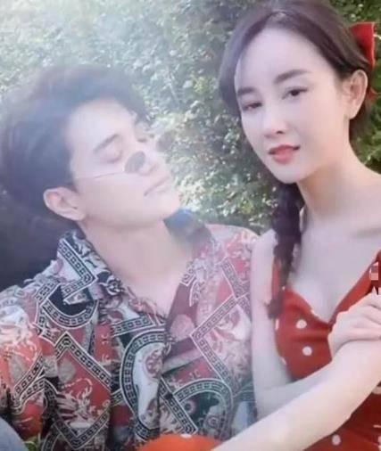 终于娶到你了金恩圣张檬官宣结婚修成正果婚纱照搞怪又甜蜜