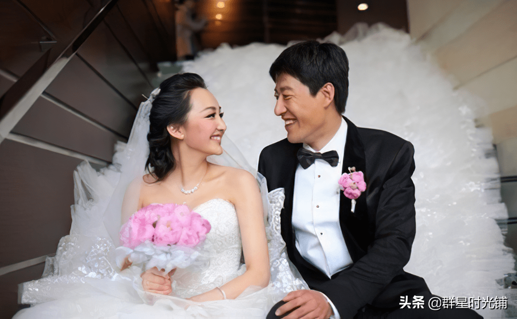 原创演员辛月老公于震不是家暴男我是三个孩子的幸福妈妈