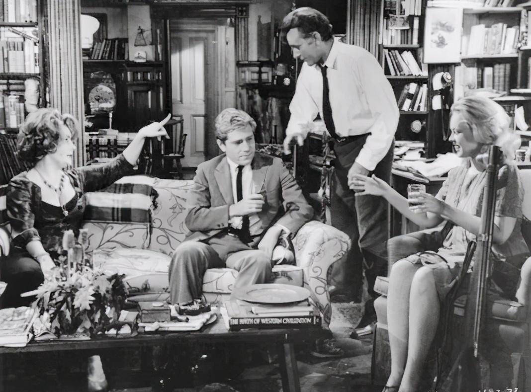 ����������������ɯ��·̩�վ����ھ����˵�ɷ������·���� ...