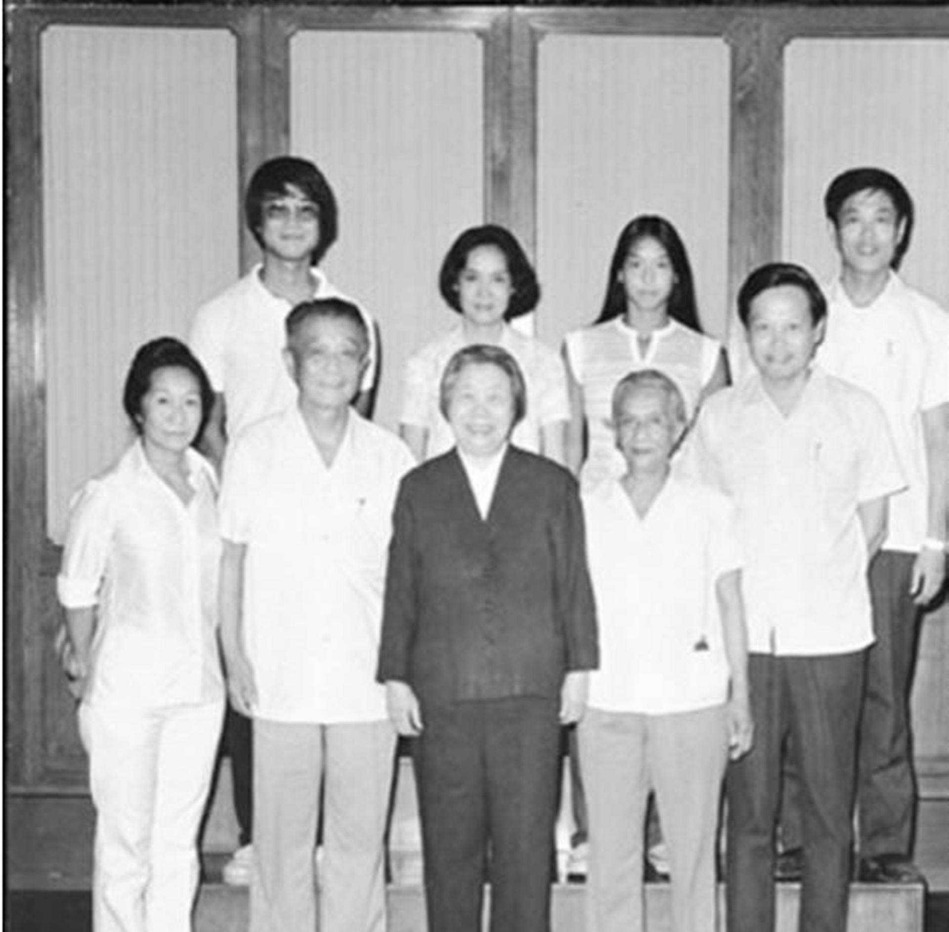 1981����������ţ������屯ʹ���ѣ�����Ϊ������ݻ�׷�� ...