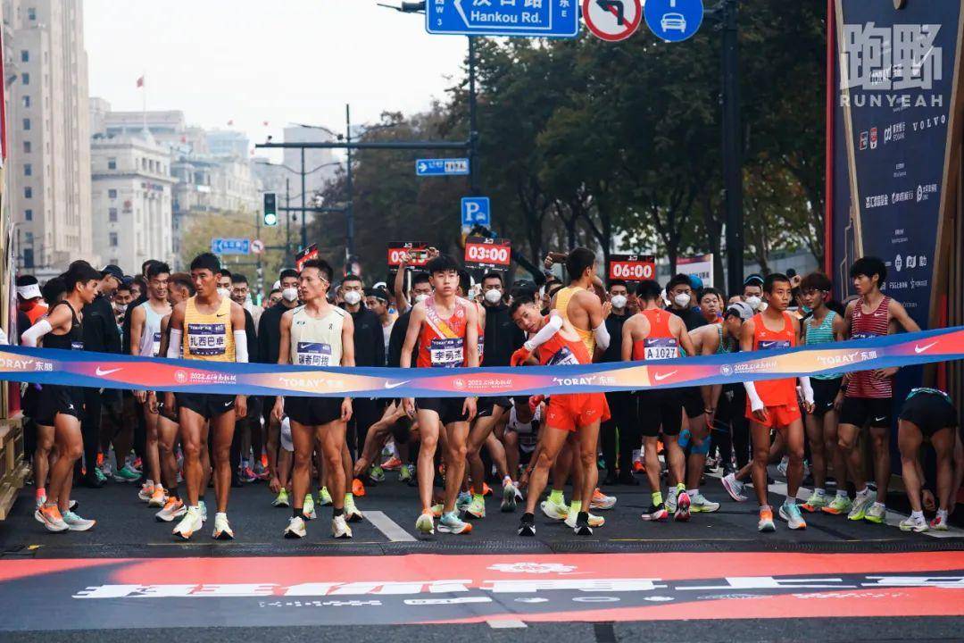 知识CQ9电子 CQ9传奇电子｜跑鞋、服装、马拉松比赛的那些规则(图3)