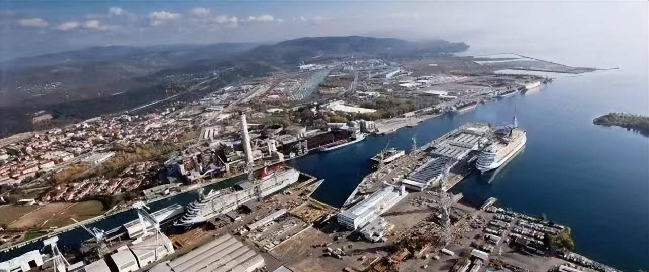 �ɳ��ĵ۹����顪������˹��Trieste