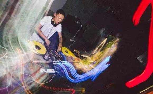 �����Ϻ�ʮ�����죡�����û���뵽��һλ��